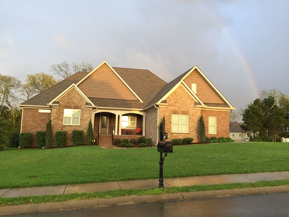 3135 Landview Dr.