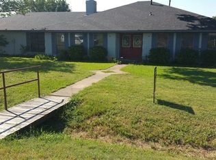 175 Columbus St, Mc Dade, TX 78650
