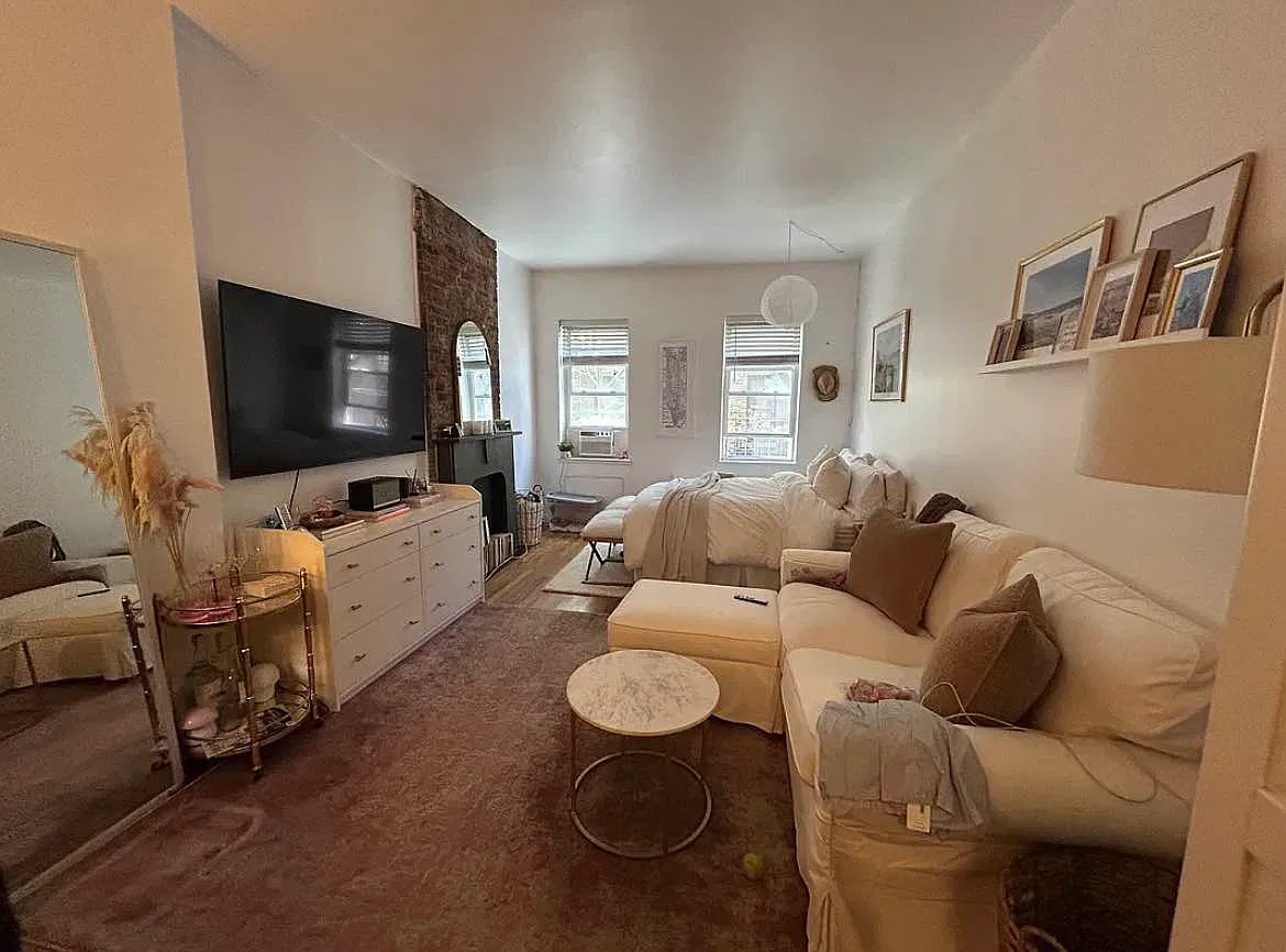 216 East 77th Street — Photo 1