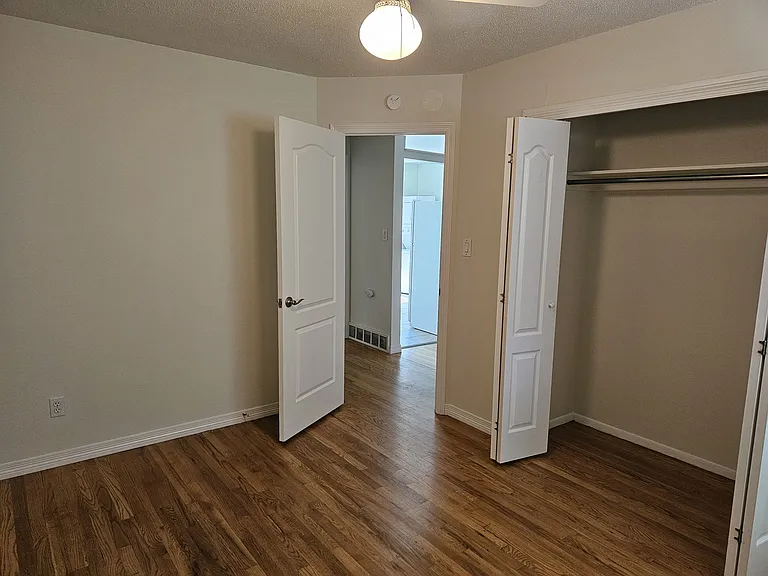 2825 Beacon St — Photo 11