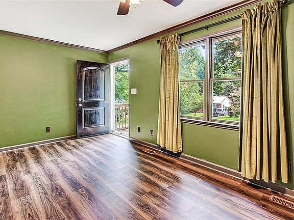 3rd image of 4918 Kaysboro Dr