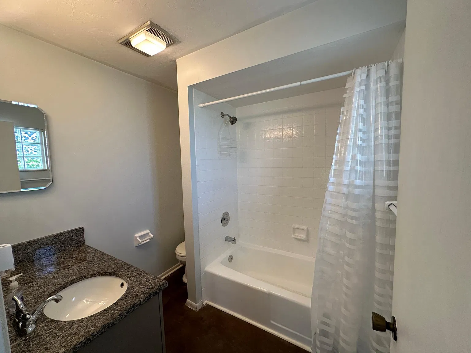 18005 Cypress Point Rd — Photo 2