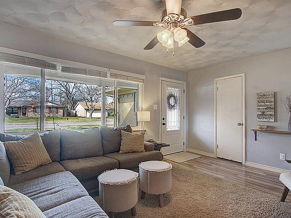 4th image of 3012 Amber Ln