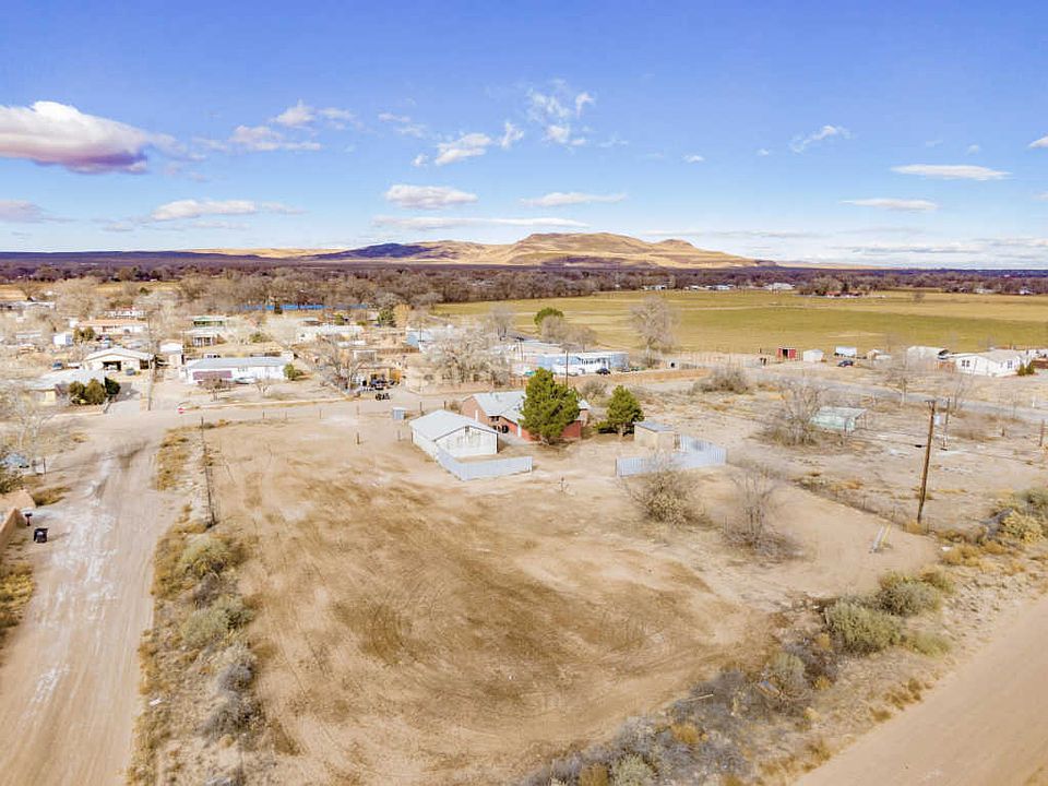 1st image of 4852 Cedro Way