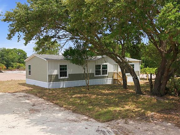3rd image of 20213 NW 258th St
