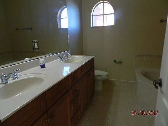 3rd image of 531 S Federal Hwy APT 21