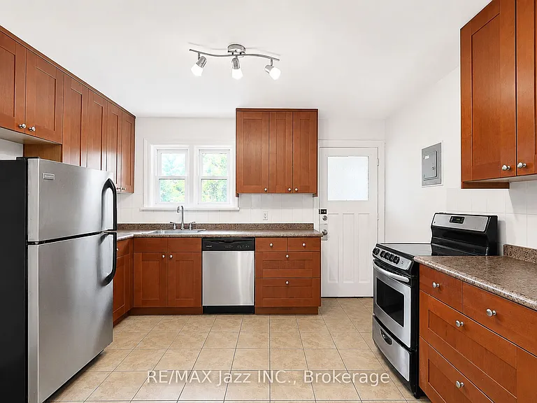 366 Mary St N #5 — Photo 9