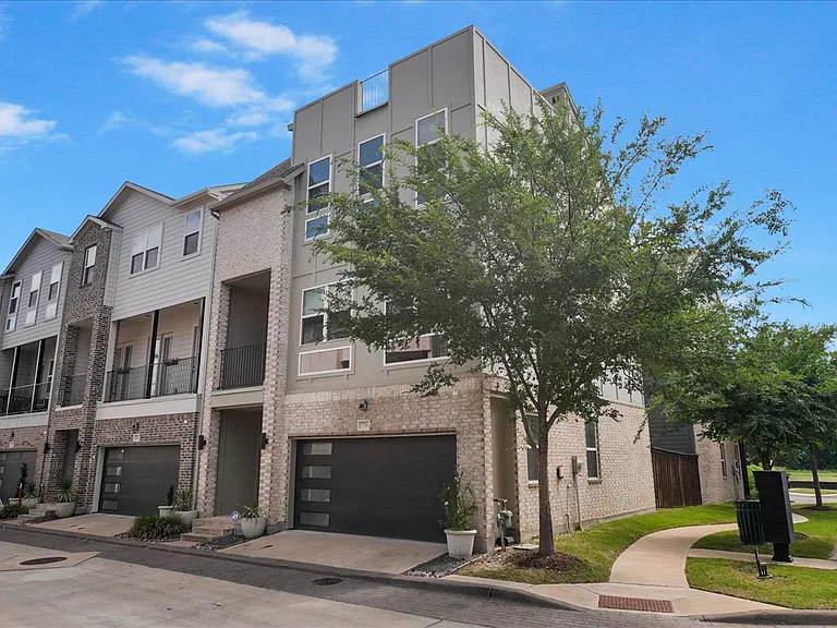 2506 El Camino Ln — Photo 2