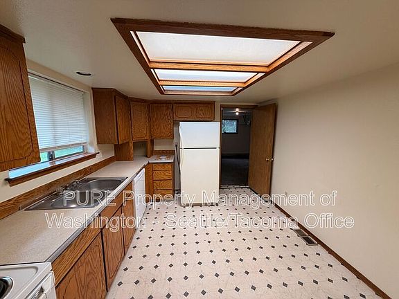 2nd image of 9017 Wildwood Ave SW