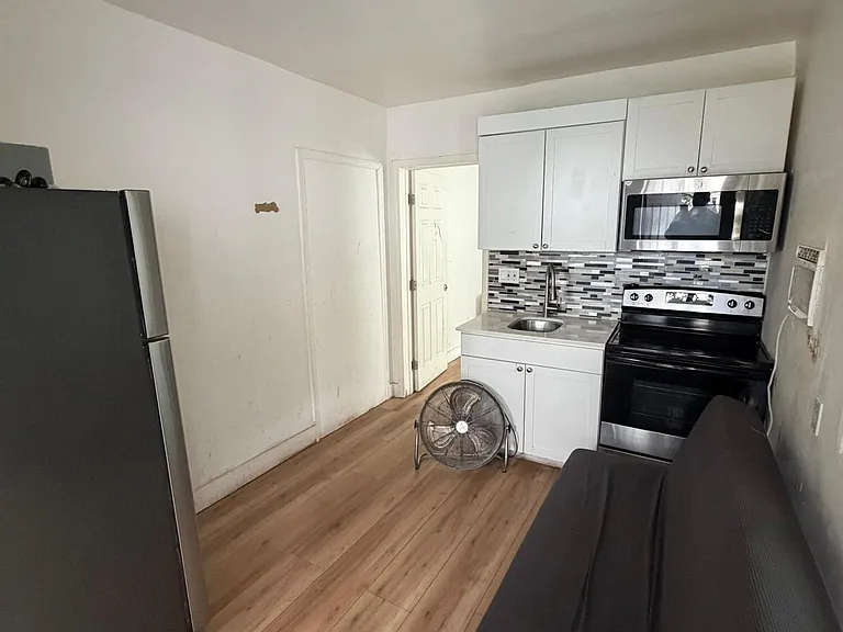 2 SW 6th Ave #C — Photo 3
