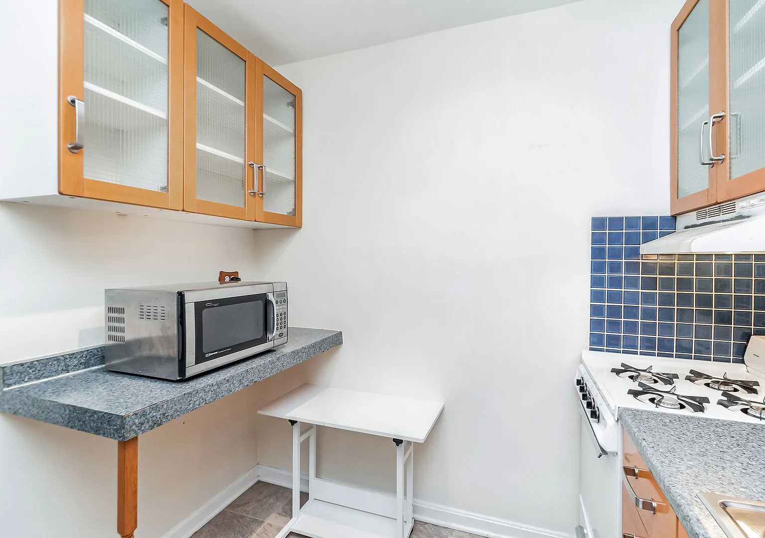 Now Available Stylish Logan Circle Condo | All Utilities Included | $1,850/month — Photo 4