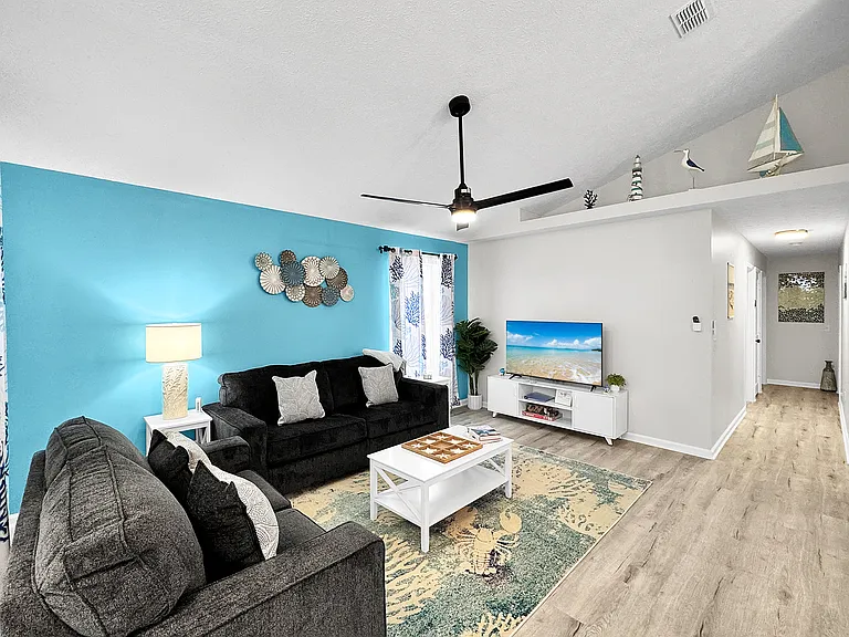 11720 Seashore Ln — Photo 8
