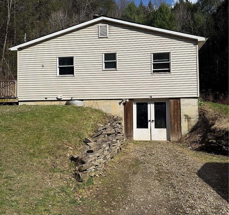 1st image of 4150 Wilson Hollow Rd