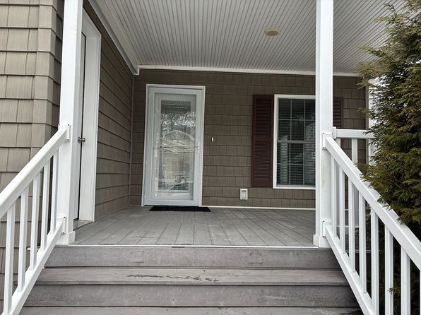 1661 Old Country Rd Unit 539