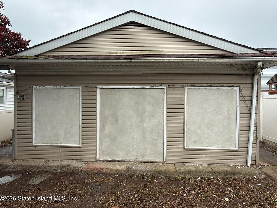 2nd image of 155 Locust Ave