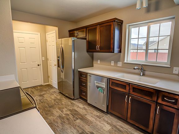 4th image of 4123 Chelsea Dr