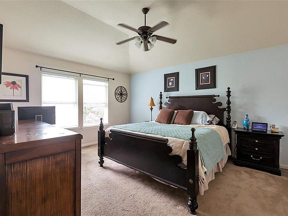 5th image of 8427 Garrett Green Ln
