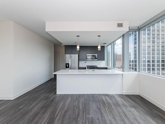 5th image of 810 W Agatite Ave #1311