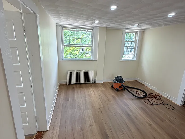 469-471 Washington St #2 — Photo 11