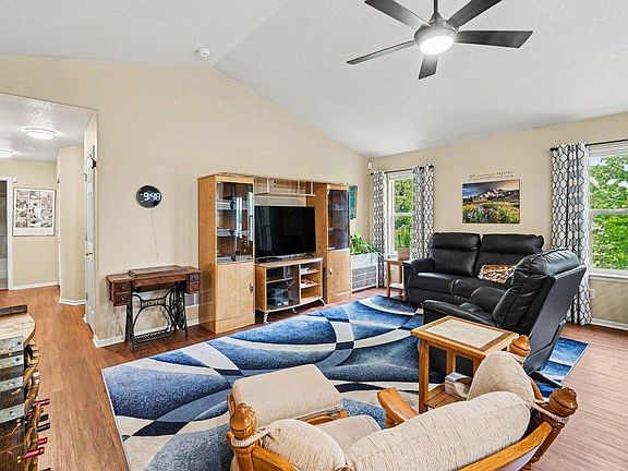 4th image of 4414 W 31st St