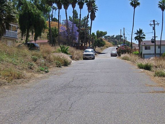 5th image of 17432 Ryan Ave