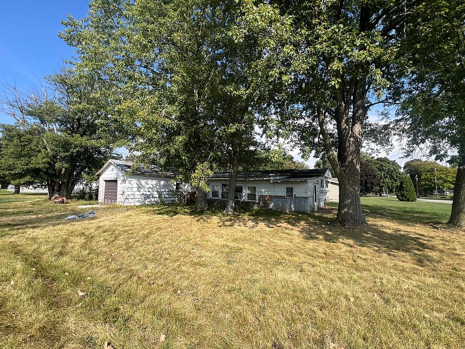 2nd image of 315 W Main St