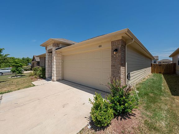2nd image of 414 Pentire Way