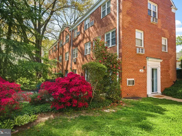 1648 Mount Eagle Pl, Alexandria, VA 22302
