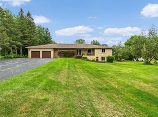 2793 Ridgeway Ave, Rochester, NY 14626