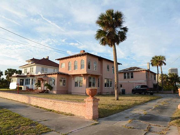 4th image of 423 Pelican Ave