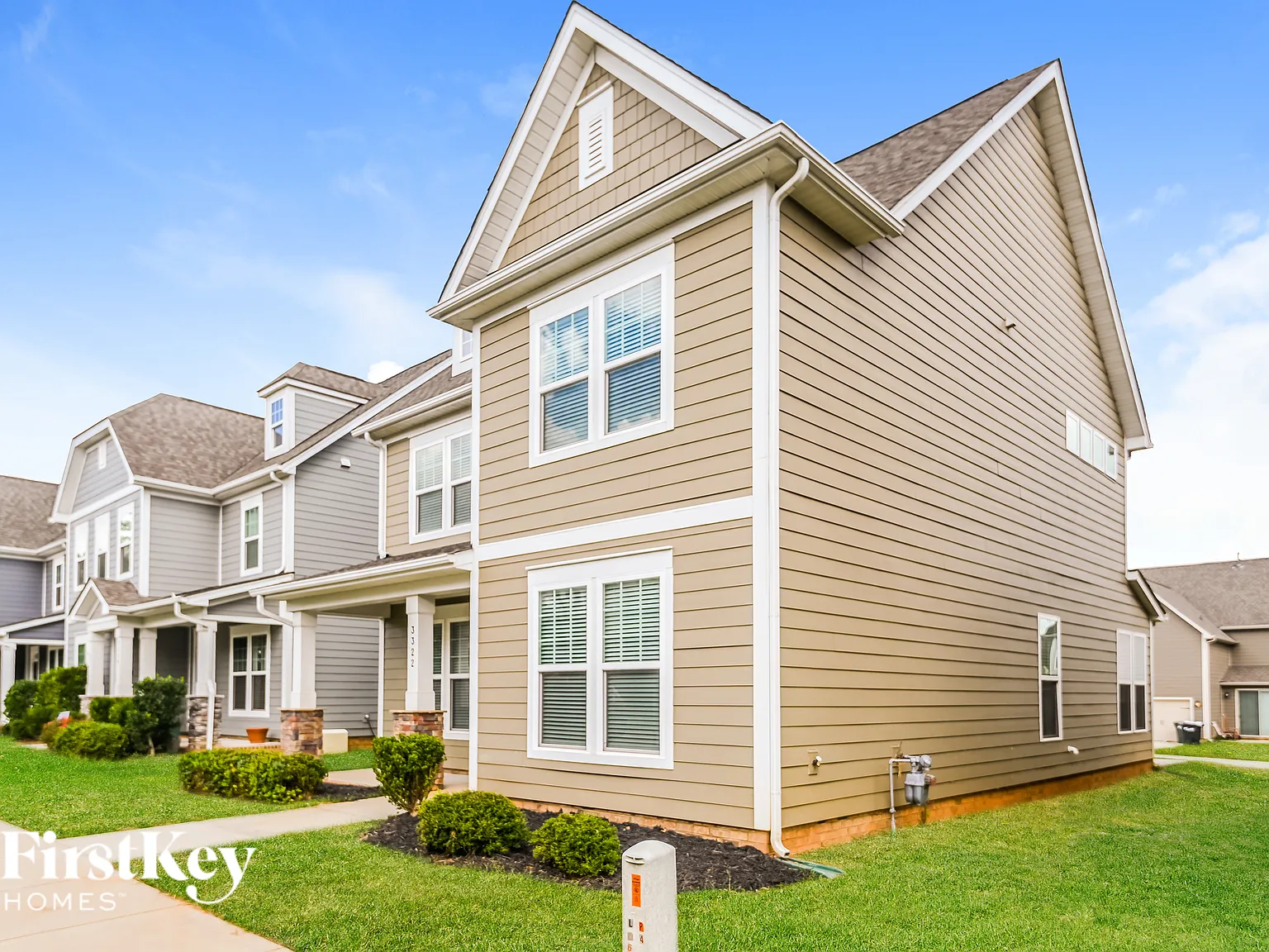 4 bed, 2.5 bath, 2513 sqft, $2,820 — Photo 2