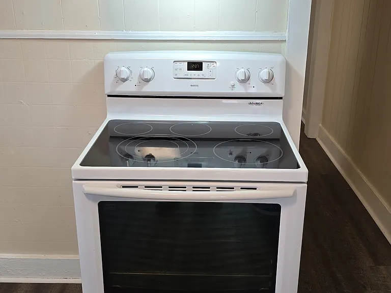200 Mill Ave — Photo 6