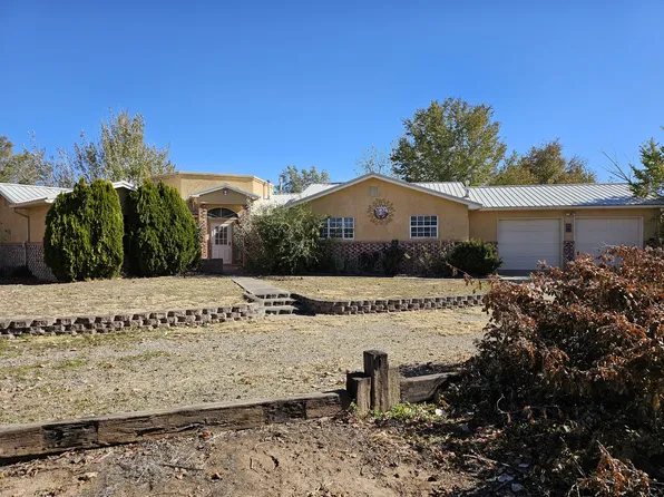 9 Blackberry Ln, Los Lunas, NM 87031