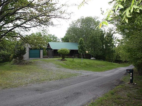 2nd image of 1305 Liberty Ln