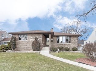1440 E Lincoln Ave, Des Plaines, IL 60018