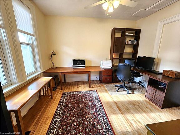 3rd image of 125 Paisley St