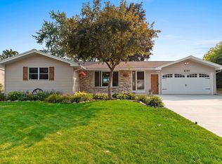1297 Circle Dr, Green Bay, WI 54313