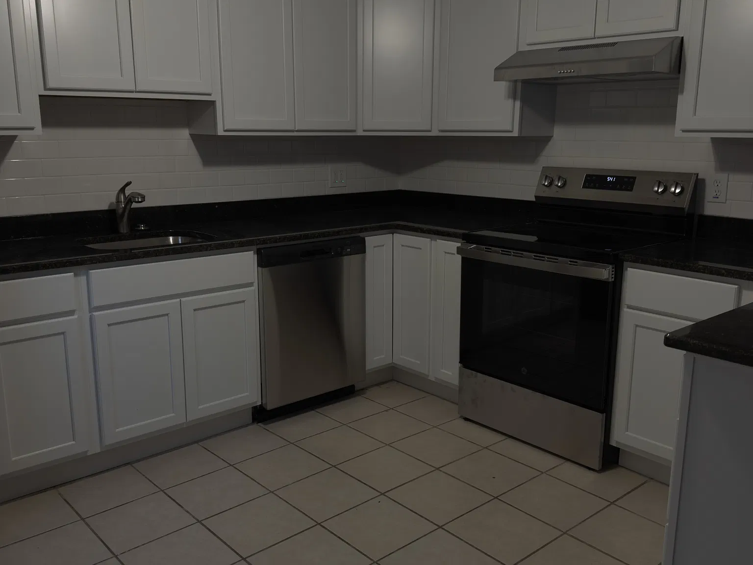 2 bed, $1,495 — Photo 2