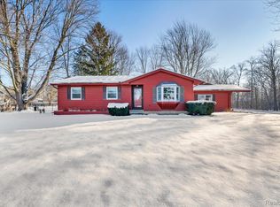 9169 Graytrax Rd, Grand Blanc, MI 48439