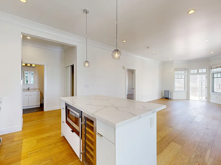 1305 Lombard St #1 — Photo 11