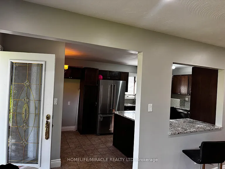 920 Willowdale Ave — Photo 1