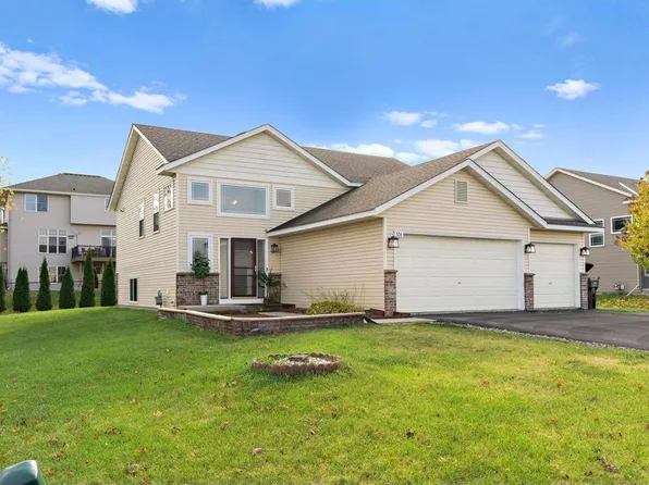 526 Hackney Ave, Shakopee, MN 55379