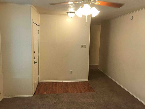 2nd image of 2518 S San Antonio Ave