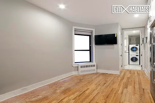 Rented by Citi Habitats | media 12