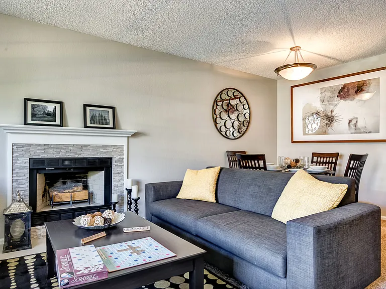 Devonshire Apartments — Photo 18