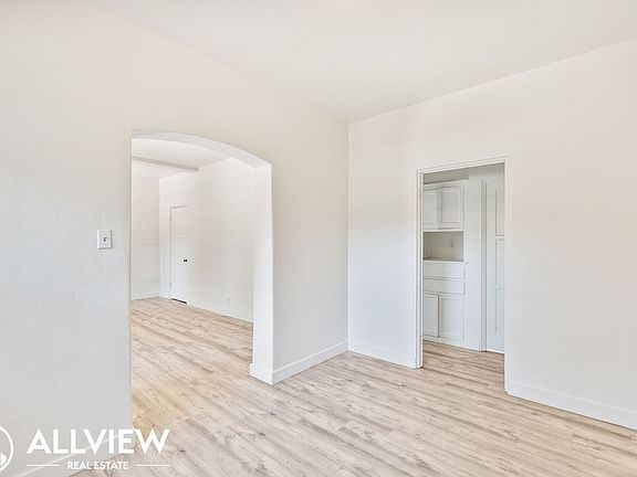 5th image of 2200 Chestnut Ave #1B-1BA