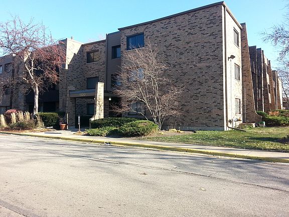 3rd image of 1100 E Randville Dr Unit 106