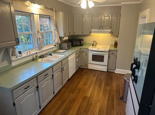 1212 Lockland Ter, Winston Salem, NC 27103