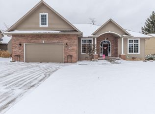 5524 Silverleaf Ct, Haslett, MI 48840