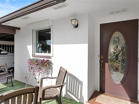 3rd image of 854 Pangola Dr